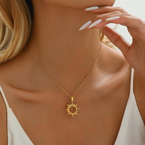 ⚡Gold Necklace for Women 18K Plated Crescent Moon Sun Horse Shoe Horn Pendant - Picture 4 of 7
